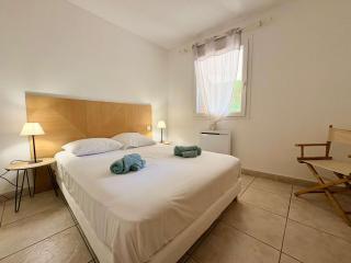 Vue piscine Appartement sympa - Valras-Plage - 8