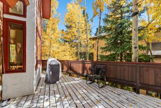 5 BDR Spacious Retreat Peaceful and Serene Views - 8