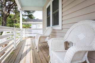 Short Walk to Beach Coastal Home in Heart of NH - 5