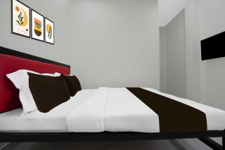 Hotel O Mid-Night Inn - 8