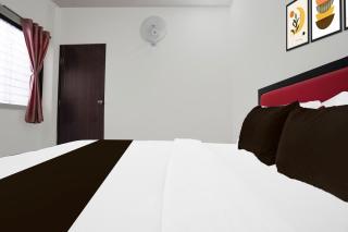 Hotel O Mid-Night Inn - 3