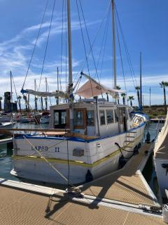Nuit, séjour insolite à bord du Lapso II - 0