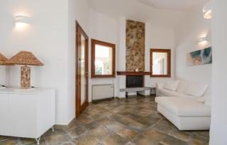 Cozy Home In Costa Rei - 4