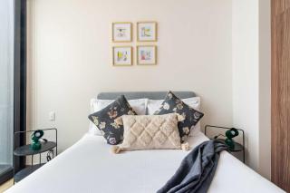 Capitalia Breathtaking Views & Onsite Gym - 4