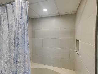 Edgewater Tower III #705 - 5