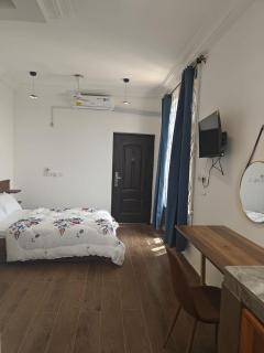 Studio Apartments Guest House - 3