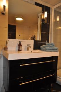 FREDNES COSY RETREAT - One Bedroom Apartment - 0