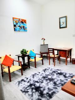 White Room in Colombo Seven - 5