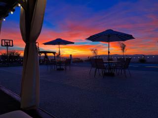 Yosemite South Gate Villa - 2