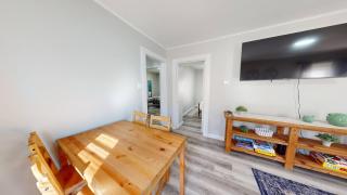 Indy for 8 | Pet-Friendly, Affordable & Central - 7