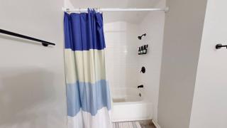 Indy for 8 | Pet-Friendly, Affordable & Central - 4