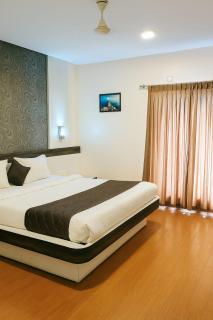 The Majestic Crown - 1