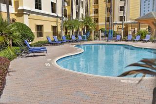 7601 CA StaySky Suites - 9