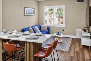 7601 CA StaySky Suites - 6