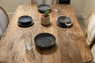 Sleeps 11 -Pets Ok - Private Garden - Free Parking - 1