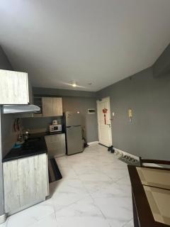 Monarch Parksuites - 0