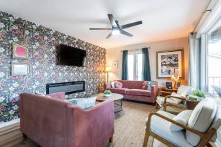 King Beds | Coffee Bar + Rave Reviews - 8