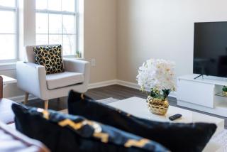 Private Room Downtown INDY - 6