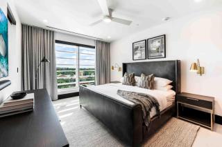 Aqua #4 - George Town - 7
