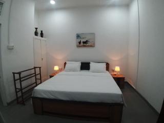 White Room in Colombo Seven - 1
