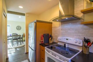 Big Sky Basecamp Walk to Trails + Private Patio - 4