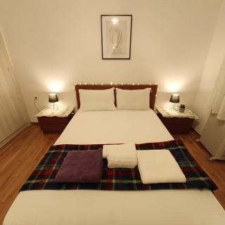 Your Cozy Corner in Central Kypseli - 4