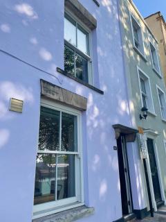 Bristol townhouse with harbour views. Sleeps 7 - 9