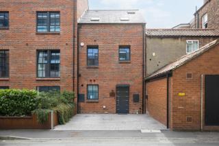 Quadrant House - York - 9