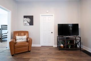 3 bed 2 Bath Walk to Fountain Square, Pet Friendly - 6