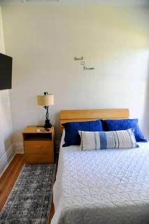 3 Bed Bath with yard and Fire Pit- Charming Small Town Exploring - 5