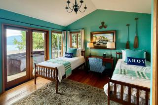 The Nest on Guemes - 2