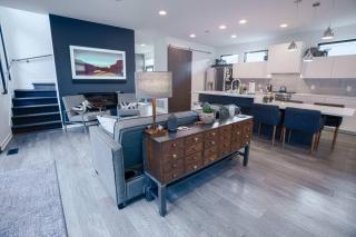 3 bed 3 bath Modern Luxury Home with Hot Tub and Rooftop Patio - 6