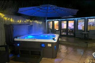Beechwood House, Hot Tub & Games Room, New Forest - 3