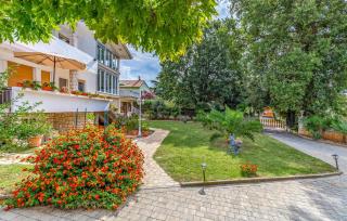 1 Bedroom Gorgeous Apartment In Banjole - 5