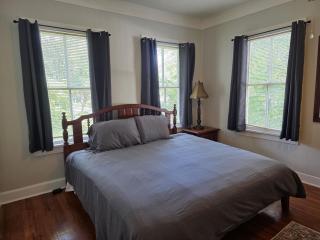 Duck Pond Getaway - 4