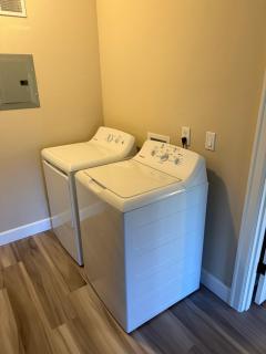 2 Beds and 1 bath upgraded modern lower level home in NW Portland - 3