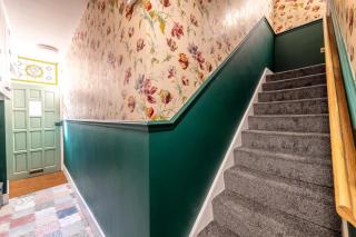 Chandos Flat by Prescott Apartments - 8