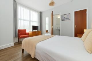 Shelford Lodge - 8