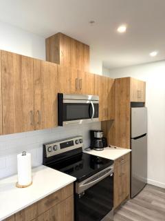 Cozy 1-Bedroom with Downtown City views - 1