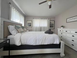 Pet-Friendly Carmel | Near Arts District & Parks - 1