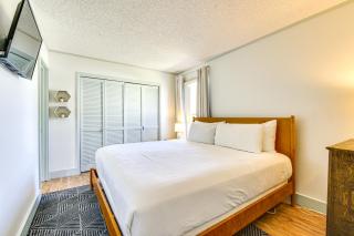 2 Mi to HarborWalk Village Cozy Condo with Balcony - 1