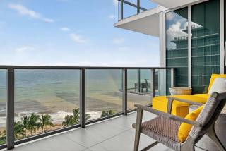 Auberge Blue by Rove Travel Oceanfront with Balcony - 8