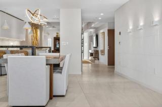 Auberge Blue by Rove Travel Oceanfront with Balcony - 1