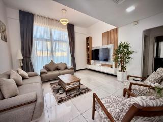 2BR Duplex Stunning Views,Near Circle Mall & Park - 6