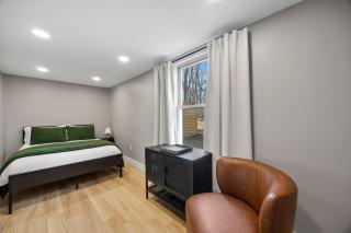 Hoosier Hq Sleek 3-bed Near Iu - 2