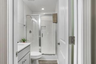 Dog Friendly Island Retreat Close to City and Beach - 2