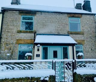 The Beautiful Bobbin - Premium Cottage with views, local walks, wood burner & pubs - 6