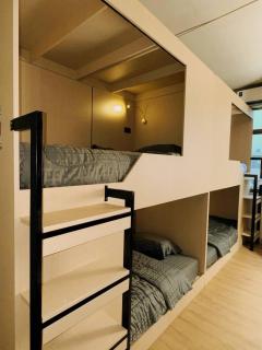 Holy Hostel Sathorn - 2