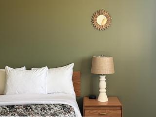 The Trail Inn - Lucky Lake, SK - Hwy 42 & Main Street - 9