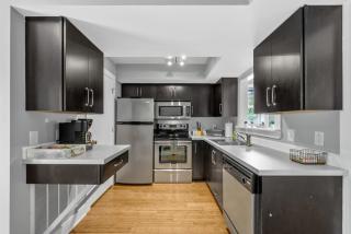 Charming 2-Bedroom in the Heart of Clarksville TN - 6